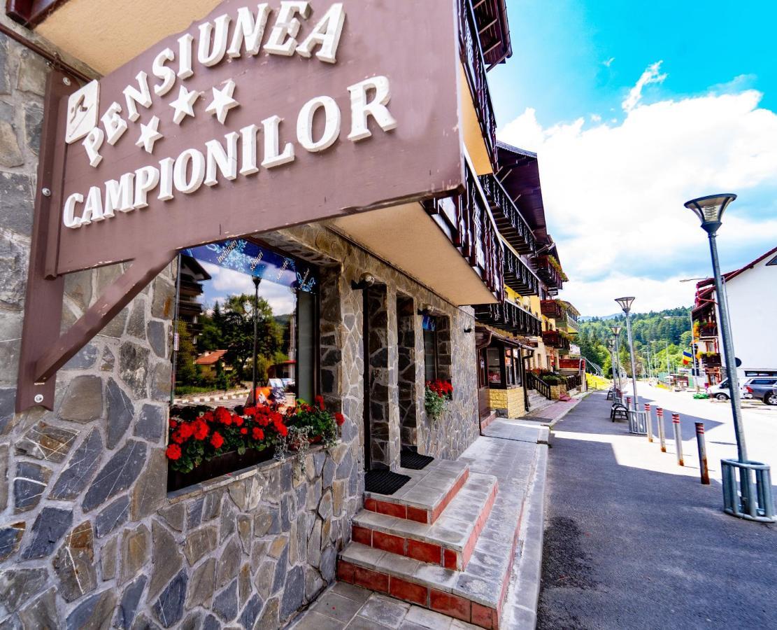 Pensiunea Campionilor Predeal Exterior foto